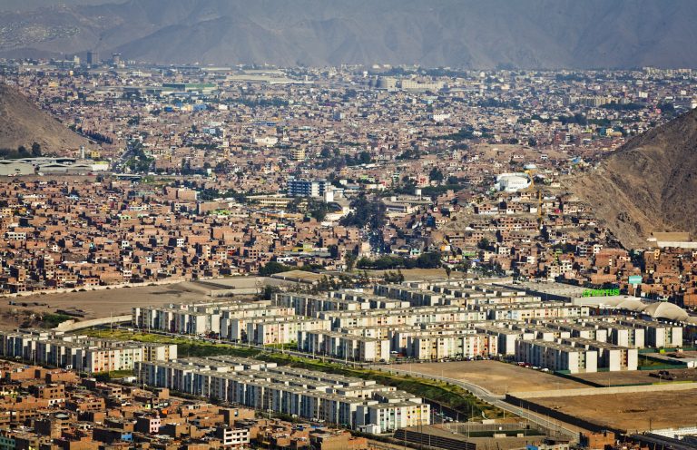 Vial y Vives - Proyecto Parques de El Agustino en Lima