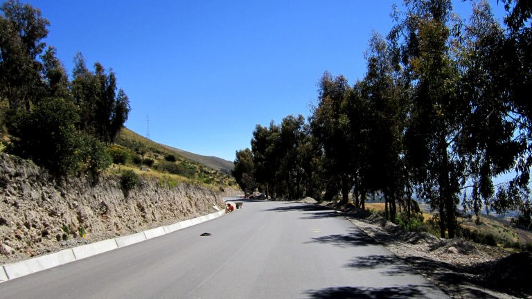 Vial y Vives - DSD, Carretera Ayacucho – Abancay (Tramo 1), en Perú