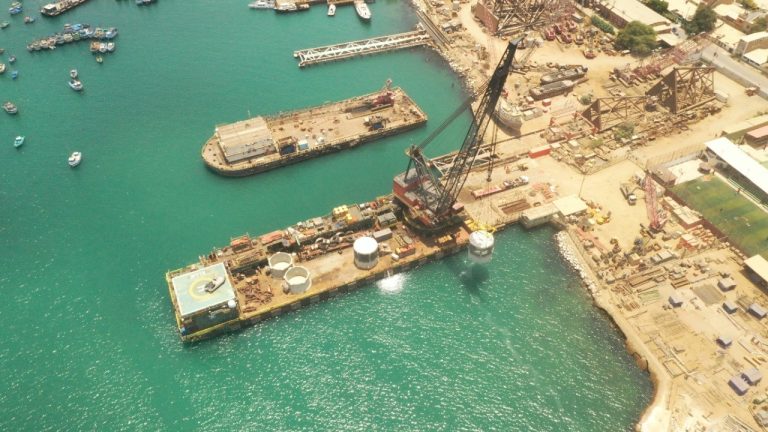 Vial y Vives - DSD, EPC de la Refinería de Talara