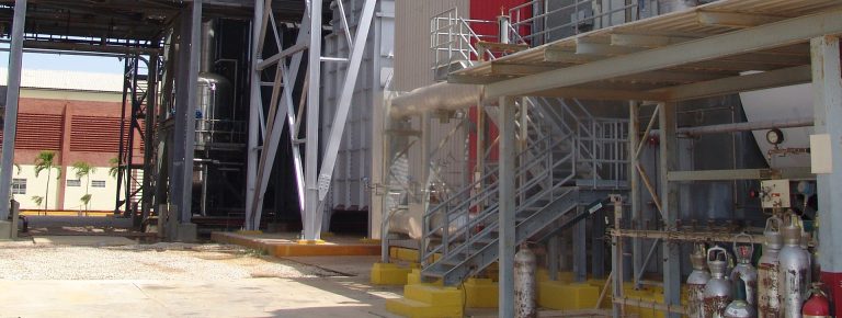 Vial y Vives - Complejo TERMOZULIA en Venezuela